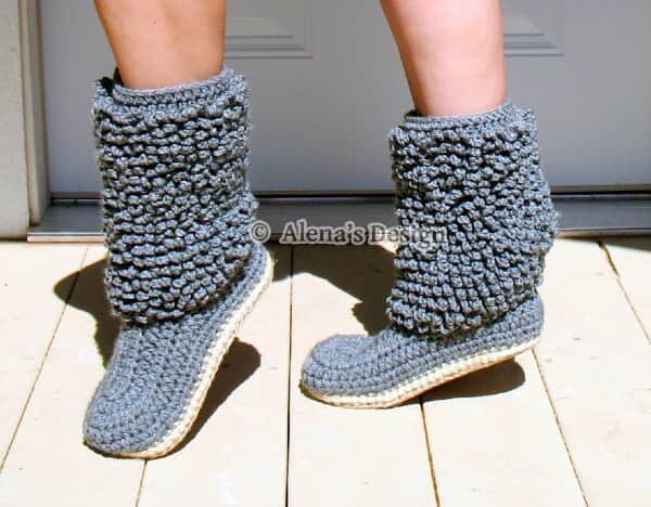 Cozy Women's Boots - Crochet Pattern 140