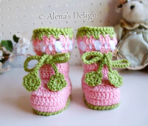Blossom Baby Booties - pink
