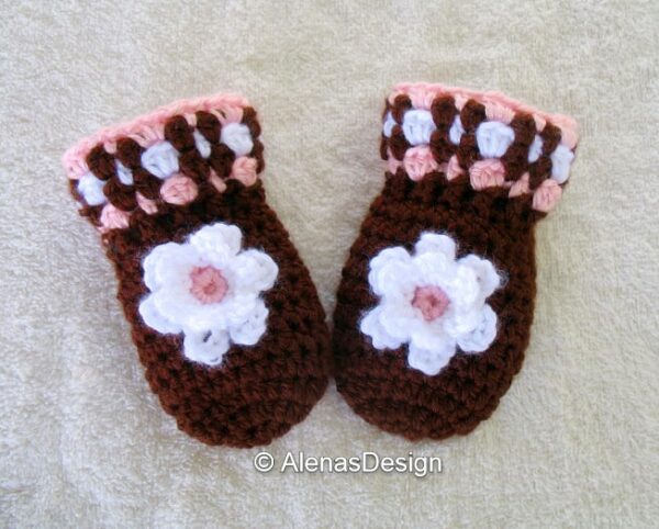 Flower Baby Mittens Crochet Pattern 034