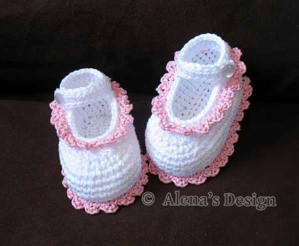 Gloria Baby Shoes - Crochet Pattern 077 