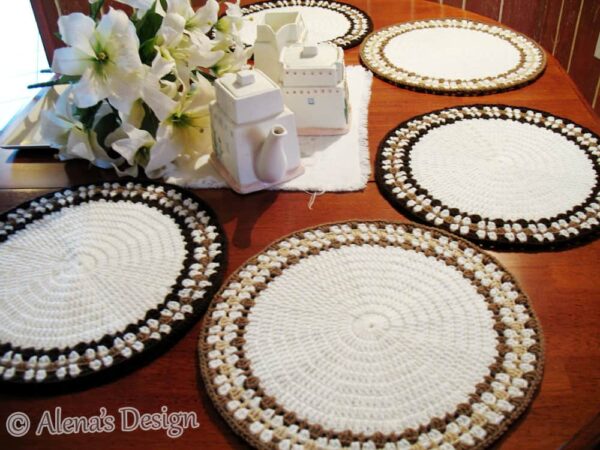 Round Placemat - Crochet Pattern 166