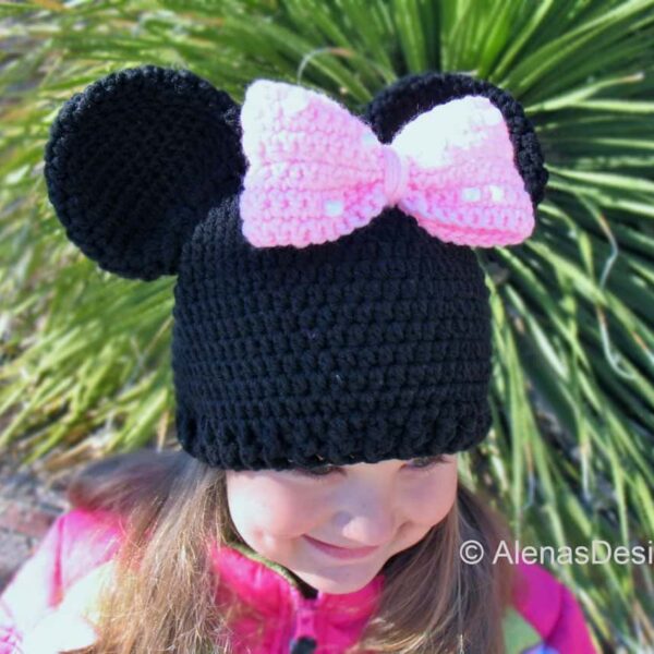 Minnie Mouse Hat with light bow