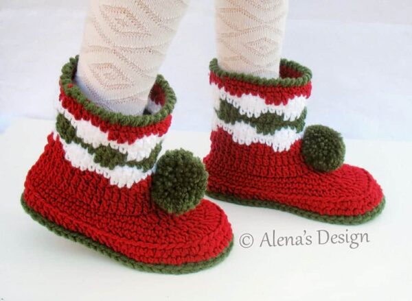Christmas children's boots crochet pattern