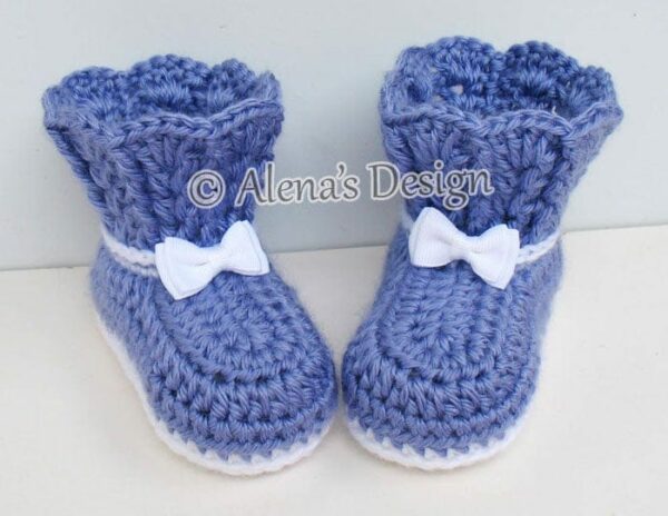 emily baby bootie lavender-front