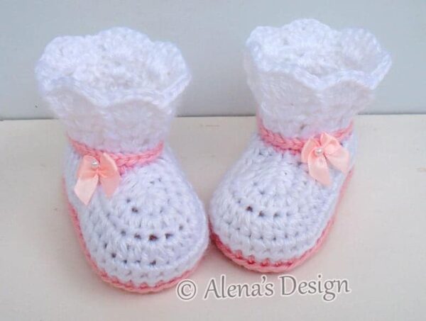 Emily Baby Booties - white