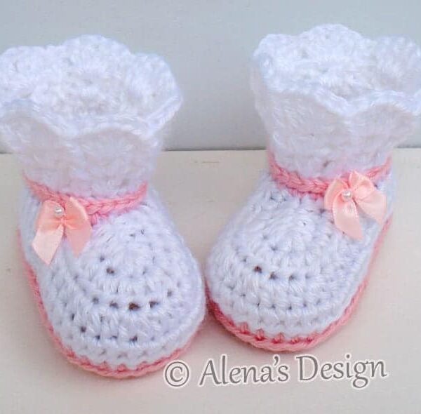 Emily Baby Booties - white