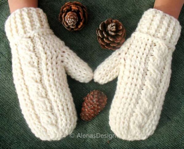 Brianna children's mittens crochet pattern 247