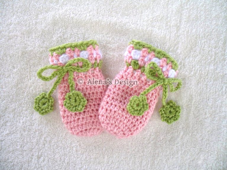 Blossom Baby Mittens Crochet Pattern 036