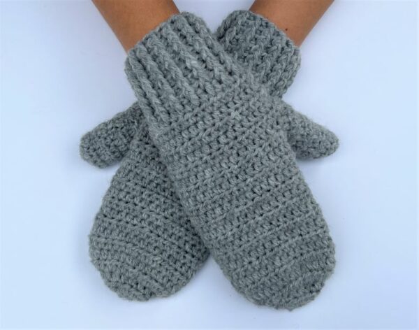Crochet Mittens Adult Medium in Grey Heather
